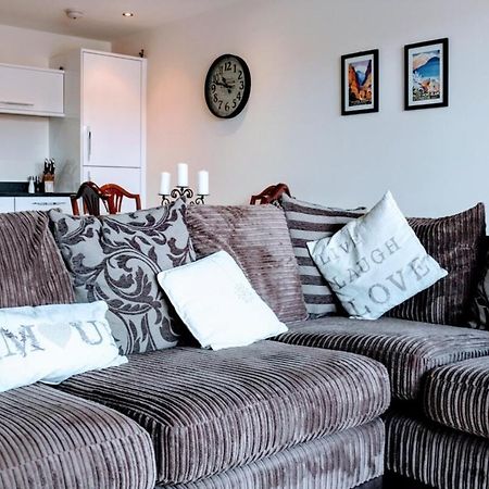 Modern Apartment In Edinburgh Bagian luar foto